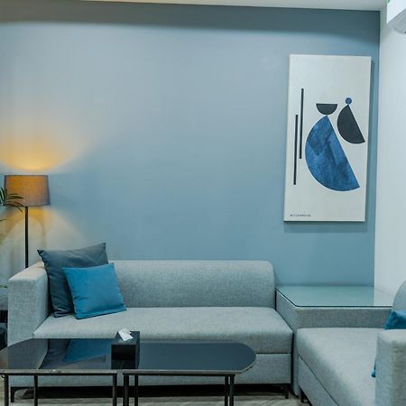 Bedchambers Luxury Apartment Near Golf Course Road Gurgaon Buitenkant foto
