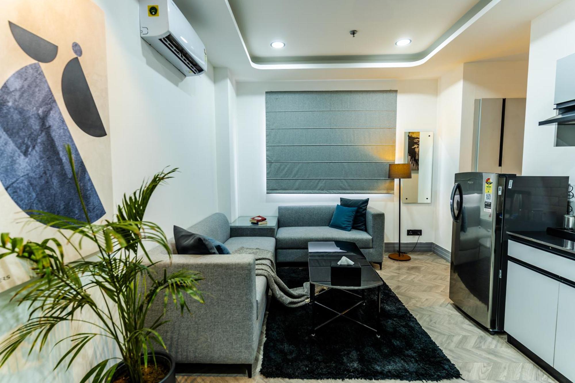 Bedchambers Luxury Apartment Near Golf Course Road Gurgaon Buitenkant foto