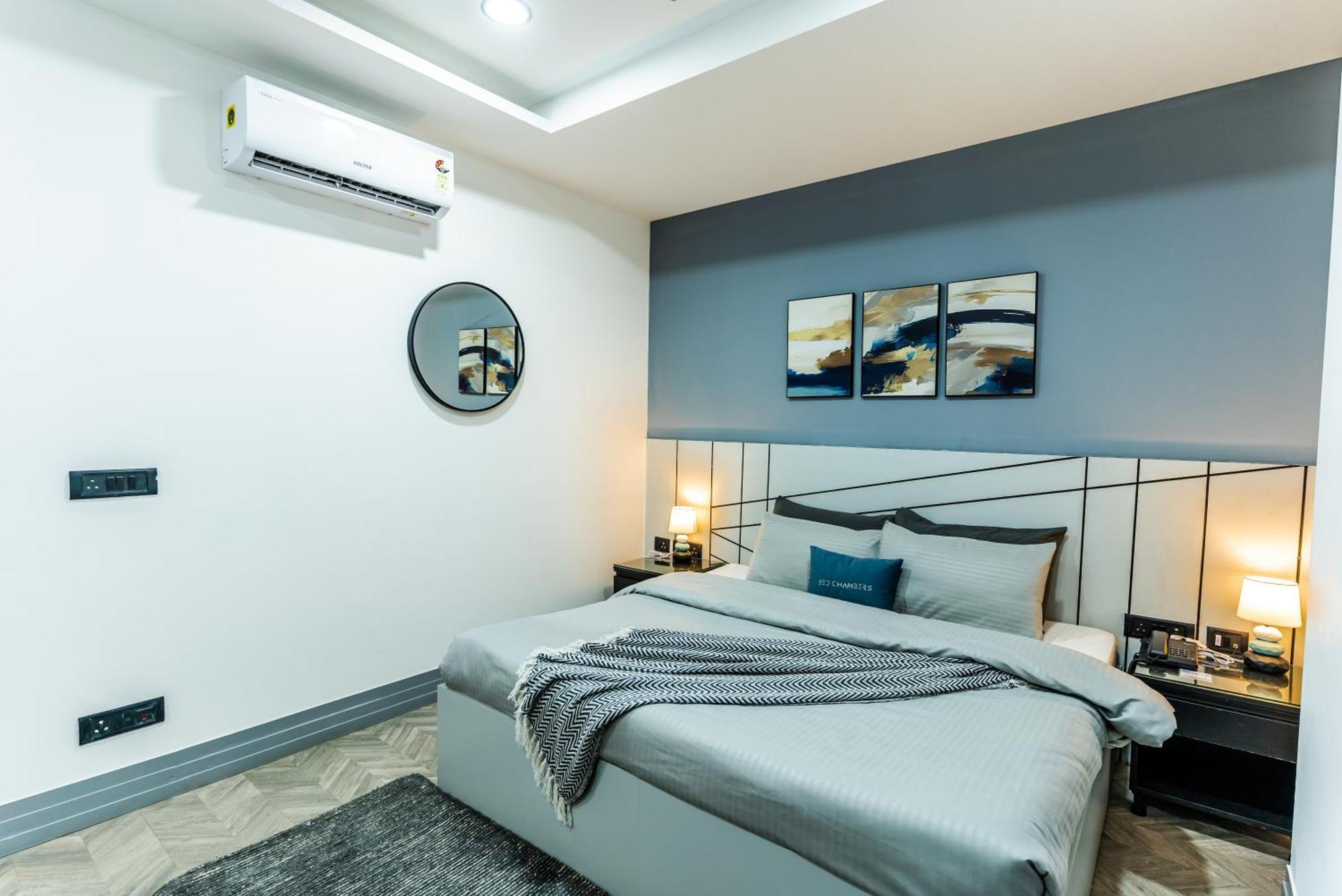 Bedchambers Luxury Apartment Near Golf Course Road Gurgaon Buitenkant foto