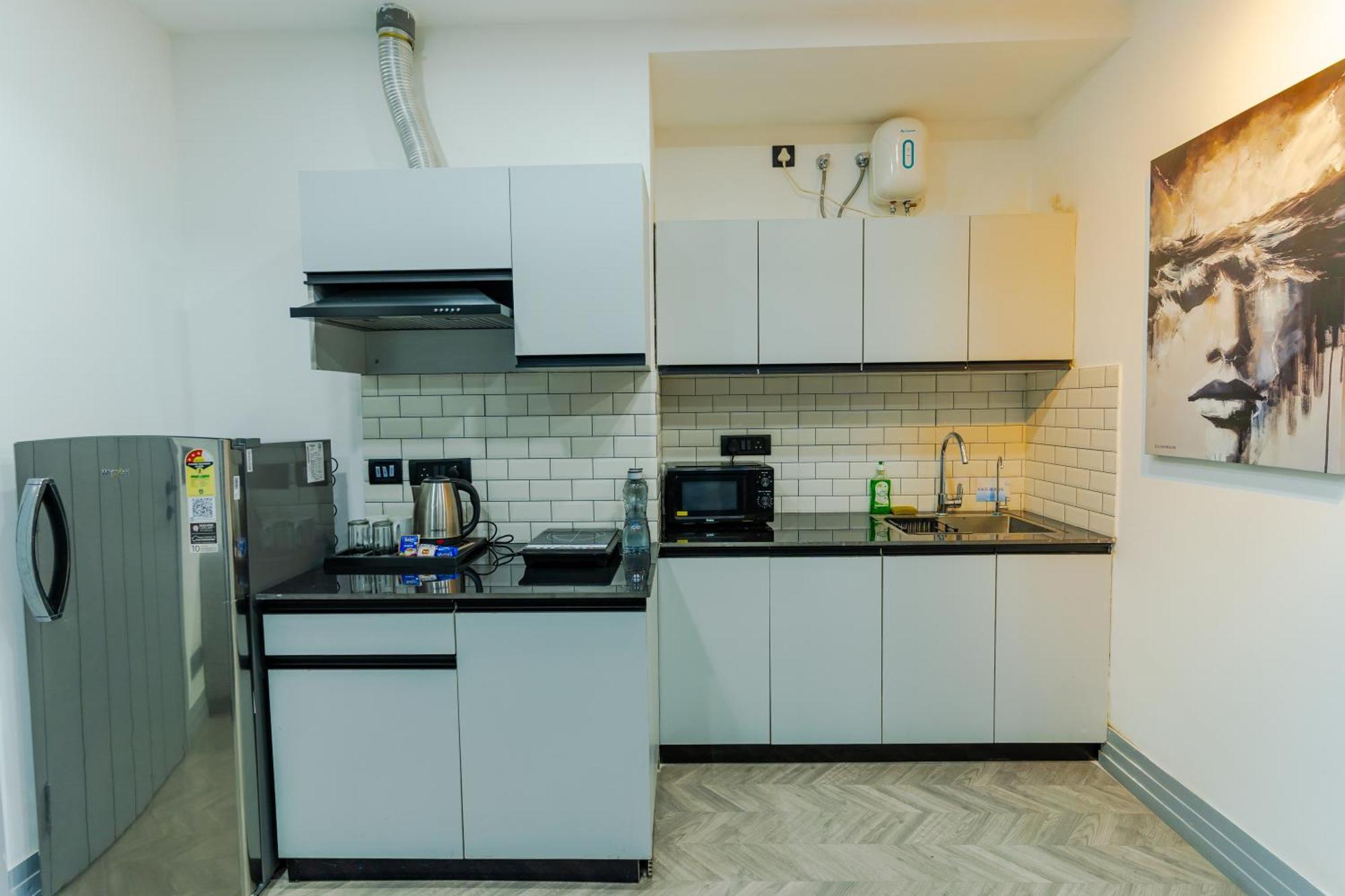 Bedchambers Luxury Apartment Near Golf Course Road Gurgaon Buitenkant foto