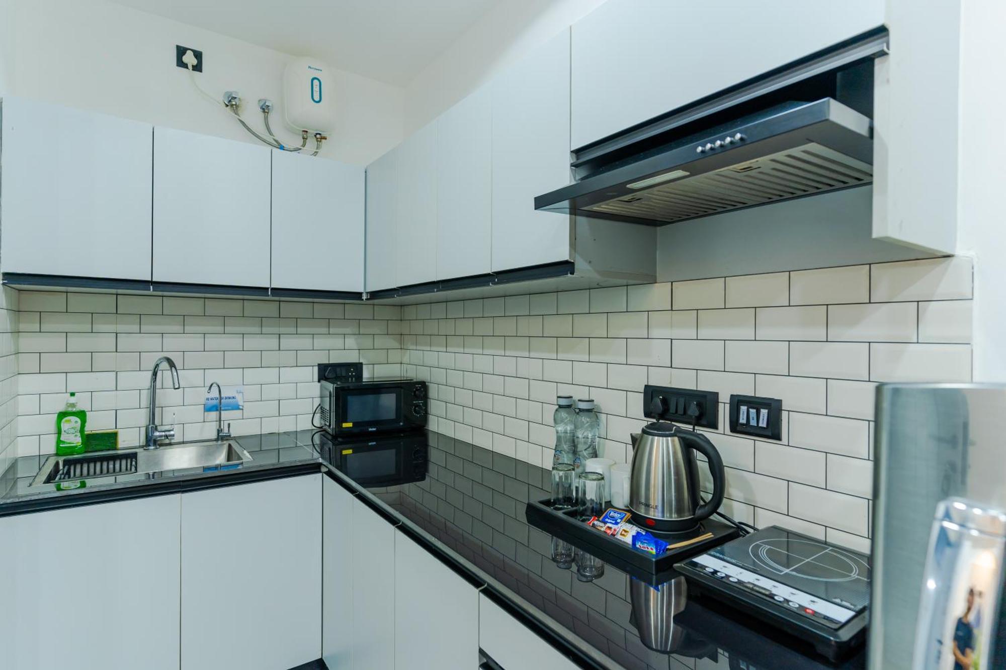 Bedchambers Luxury Apartment Near Golf Course Road Gurgaon Buitenkant foto